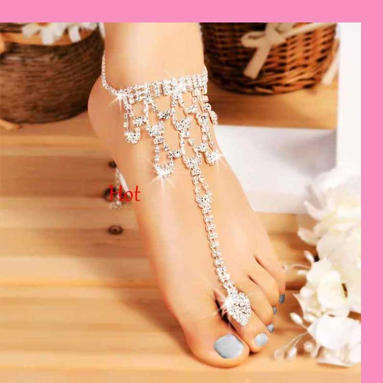 ILUSTRAÇÃO EM JOALHARIA A PÉ