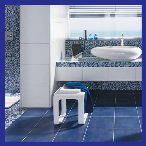Baños con color índigo azul o añil