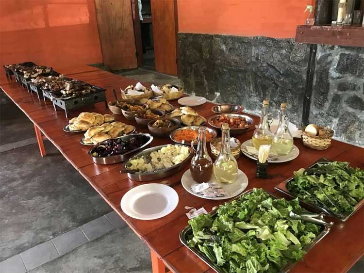 comedor diario en estancia la candela